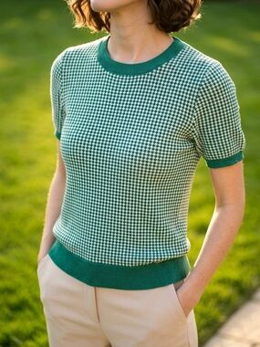 Anne Klein Green and Cream Houndstooth Short Sleeve Knit Tee